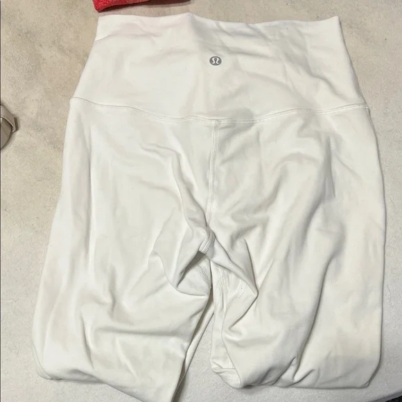 White lululemon align leggings - Picture 2 of 6